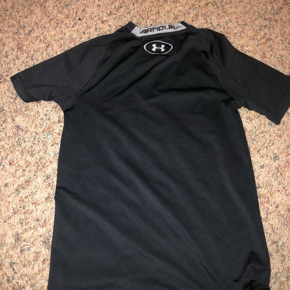 Under Armor Black short sleeve black tight shirt